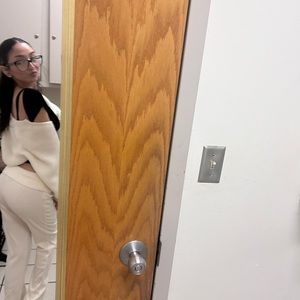 Meet your Posher, Ahlam